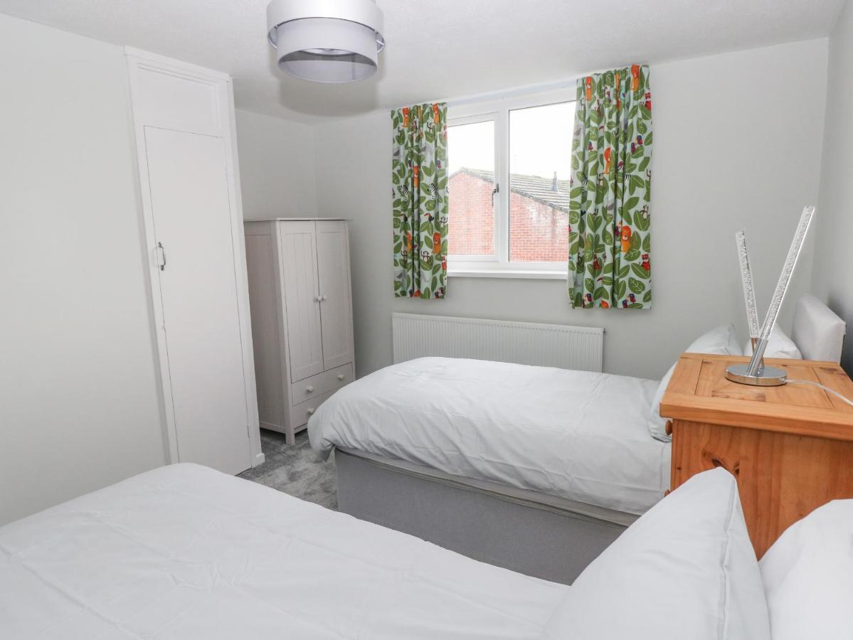 21 Sandfield Road Villa Burry Port Kültér fotó