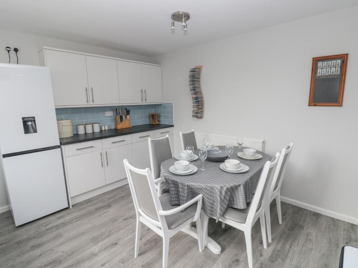 21 Sandfield Road Villa Burry Port Kültér fotó